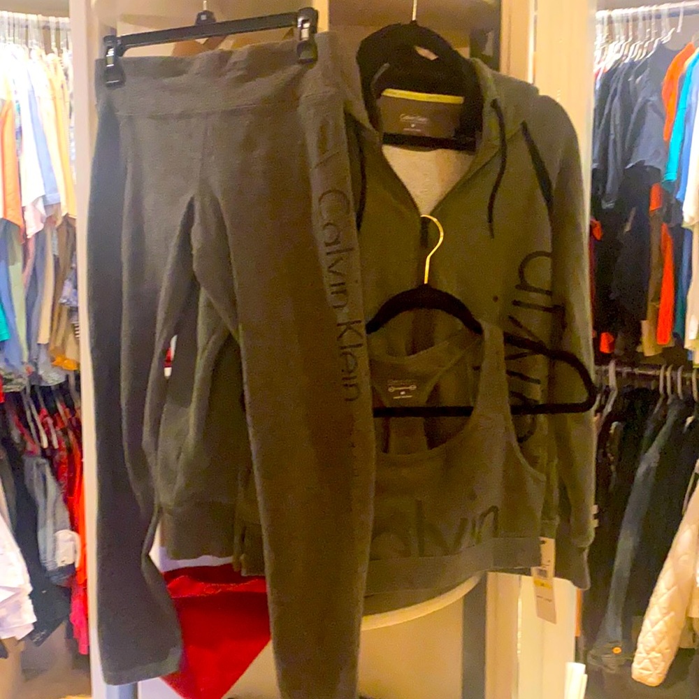 Calvin Klein performance outfit.